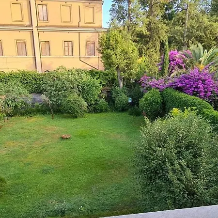 Riari Garden Bed & Breakfast 5*
