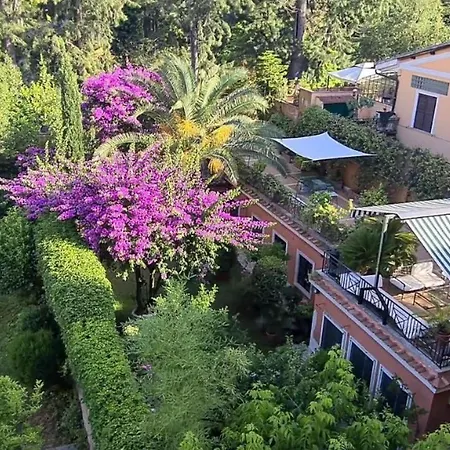 Riari Garden Bed & Breakfast 5*