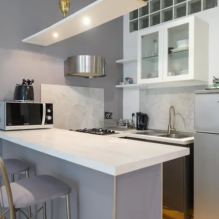 Via Nicola Fabrizi Apartment