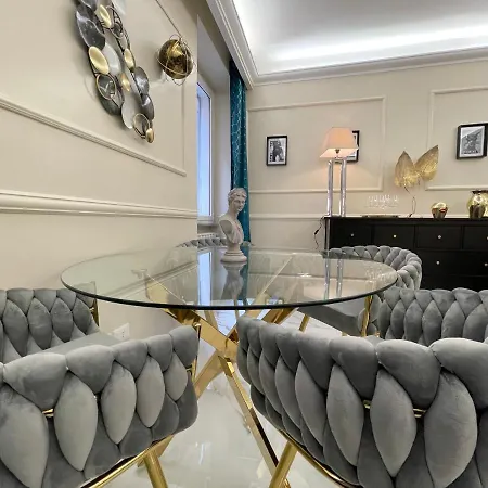 Spanish Steps Glamour & Sauna Luxury **** Διαμέρισμα