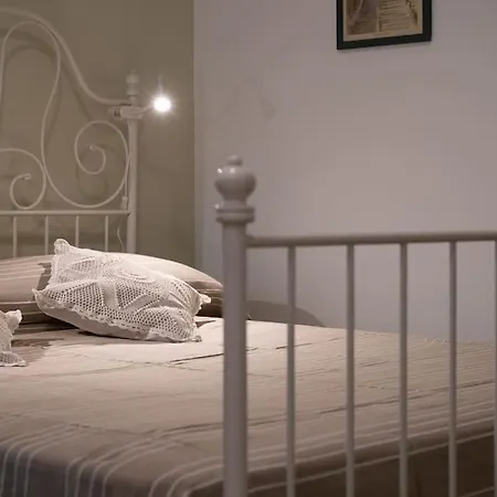 Apartment Casa Bouganville - St. Peter Romantic Rome
