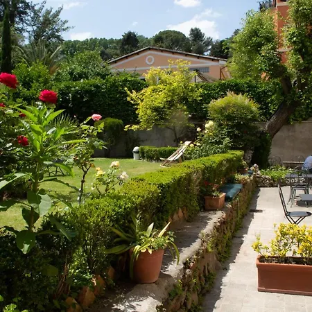 Riari Garden Bed & Breakfast Řím