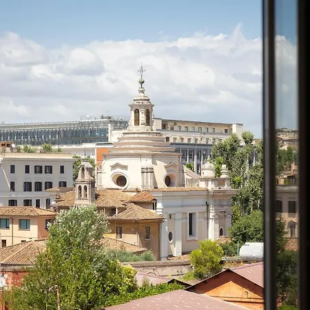 Colosseo Modern By In Apartment
