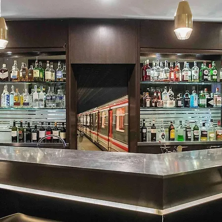 罗马皮萨博洛尼亚美居酒店 酒店