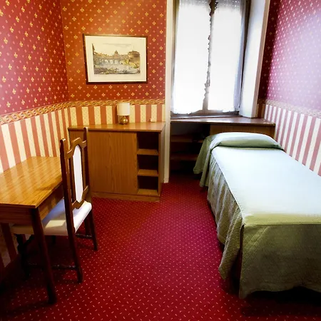 Adriatic Hotel 2*