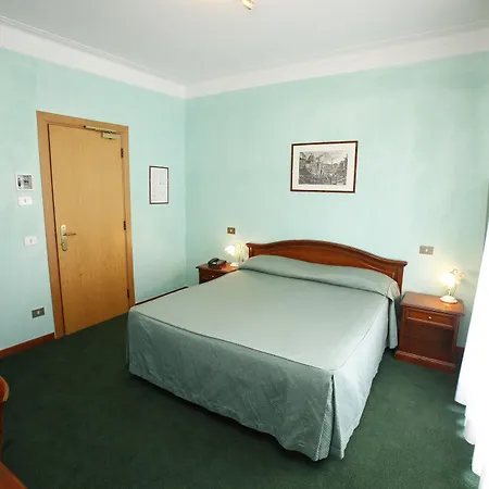 Hotel Adriatic Rome