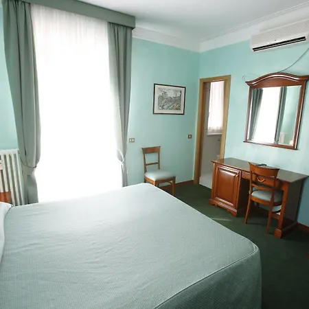 Hotel Adriatic 2*