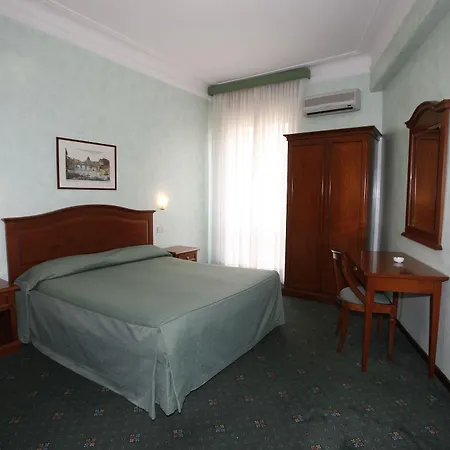 Hotel Adriatic 2*