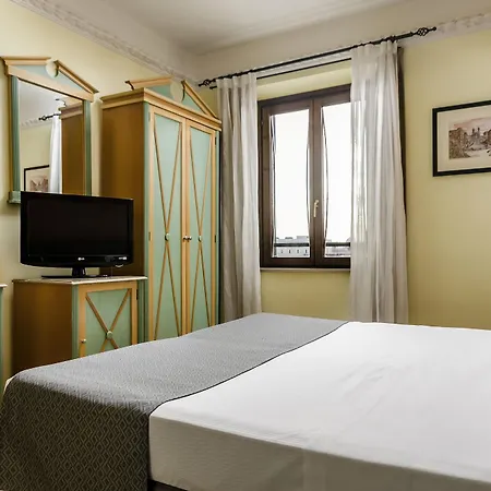 Exe Domus Aurea Hotel 3*