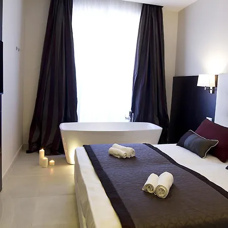 Holidays Boutique 4*