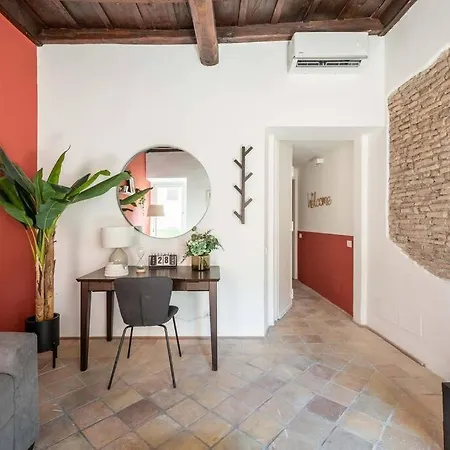 Maison Leonardo Al Colosseo * Rome