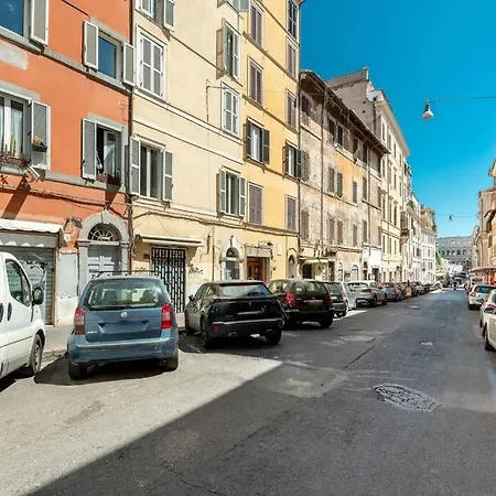 Maison Leonardo Al Colosseo Apartment Rome