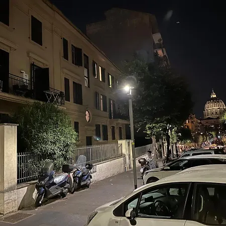 Vatican Apartment Rom