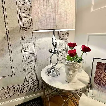 Apartment Romanlux *
