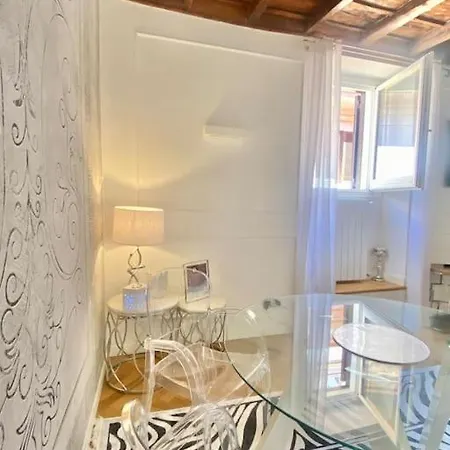 Apartment Romanlux *