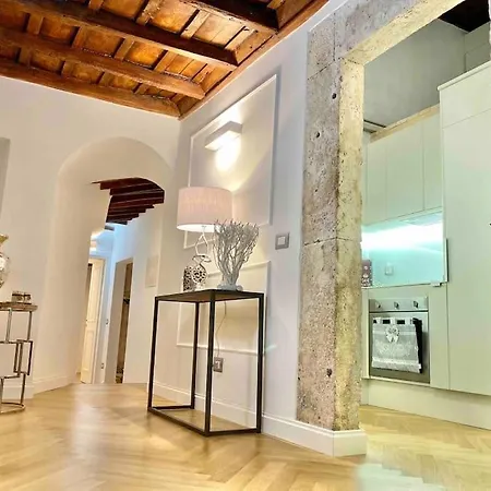 Apartment Romanlux *