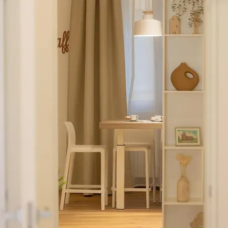 Colosseum Holidays - Three-bedroom