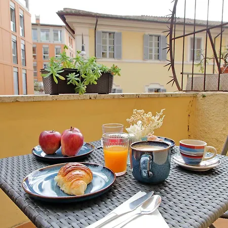 Centro Bed & Breakfast 2*