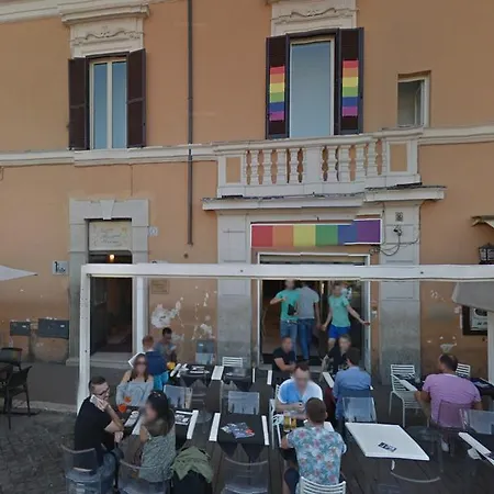 Affittacamere First Floor Roma