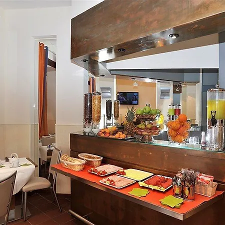 Scott House Hotel 3*