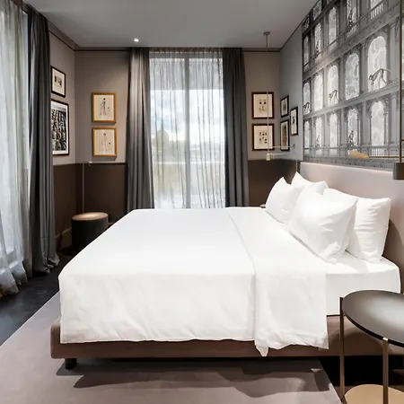 Radisson Collection Hotel, Antica 5* Řím