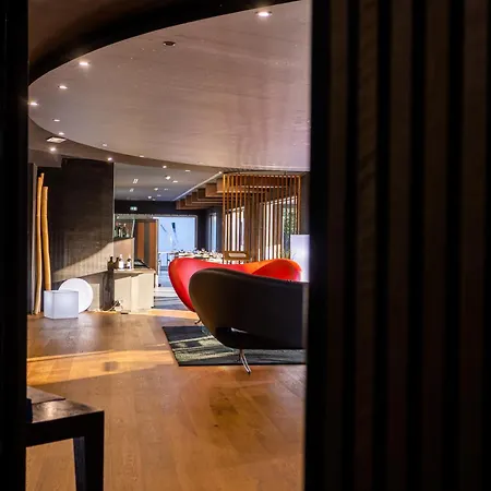 Hotel Black