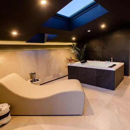 Black Hotel 4*