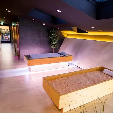 Hotel Black