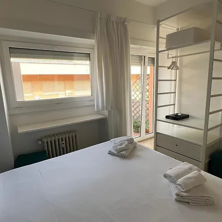 Affreschi Al Vaticano Guest house 2*