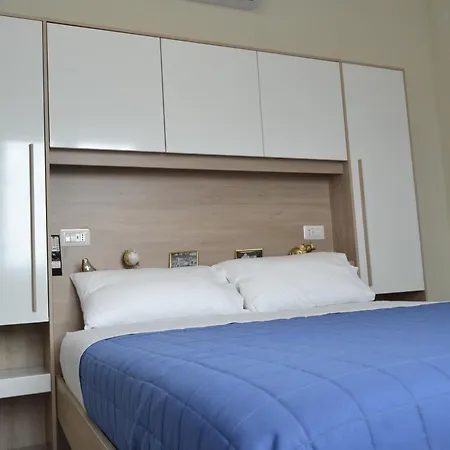 Appartement And Blue *