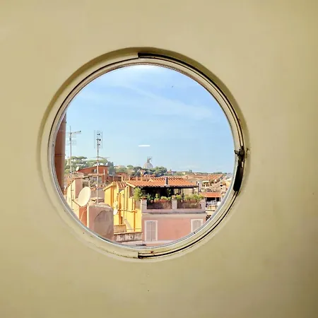 Appartamento Vicolo Del Cinque Penthouse | Romeloft Roma