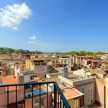 Vicolo Del Cinque Penthouse | Romeloft *