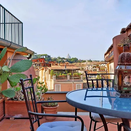 Appartamento Vicolo Del Cinque Penthouse | Romeloft Roma