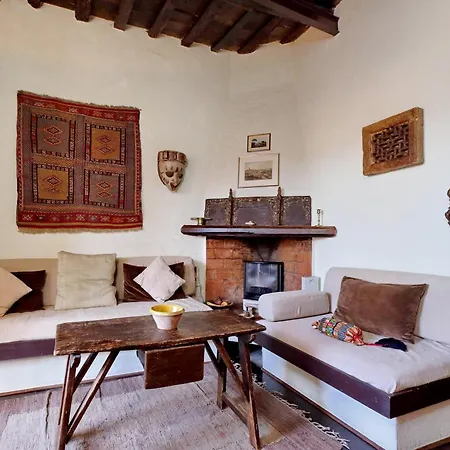 Vicolo Del Cinque Penthouse | Romeloft * Roma