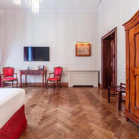 Hotel Locarno 5*