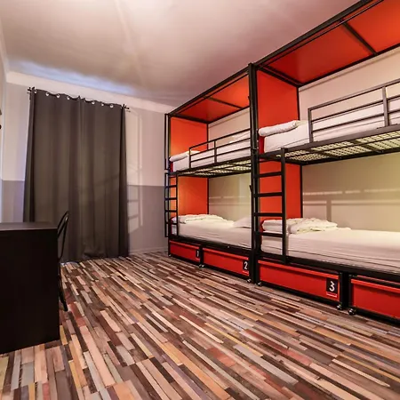 Yellowsquare Hostel Rome