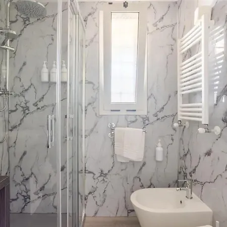 Mezzo Experience Eur Apartment *