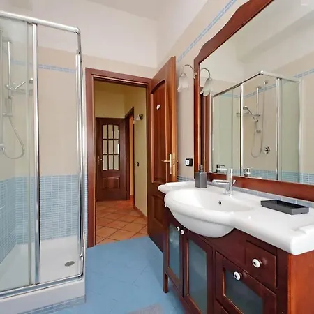 Aria Di Apartment