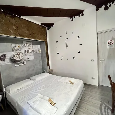Bed & Breakfast Amoroma Latina