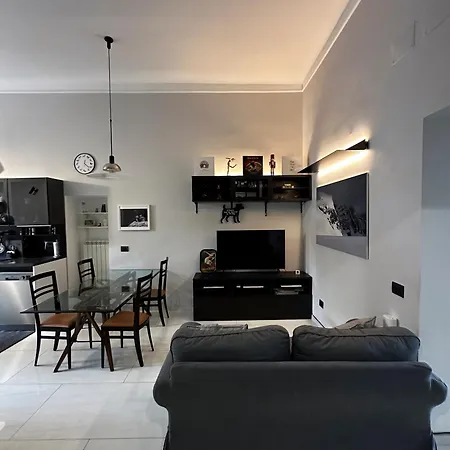 Unexpected - Spacious Modern Apartamento