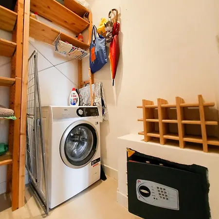 Stunning 3-bedroom Penthouse Apartament *