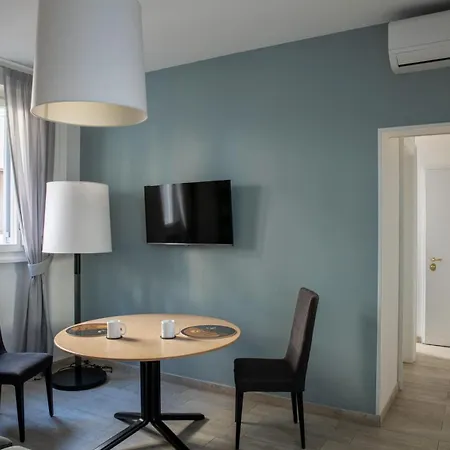 Appart hôtel Now Apartments, In The Heart Of 2*