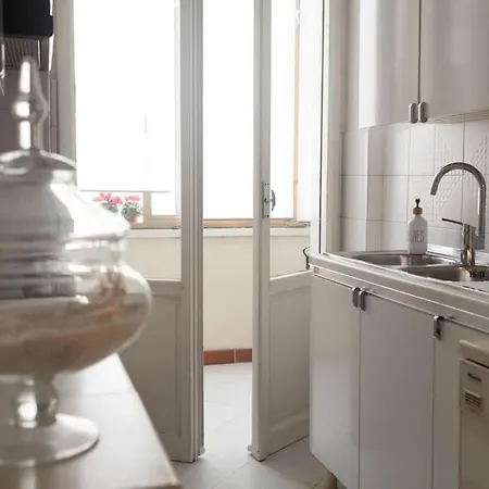 Tiziano Apartment-a Spacious For In Apartment