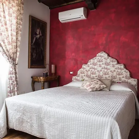 Crispi Deluxe 2 Bedroom Apartmán *