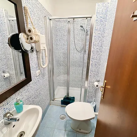 Laura Sweet Guest house *
