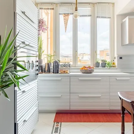 Apartment Trastevere White