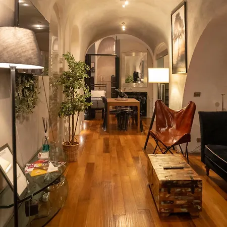 Appartement Domus Ciancaleoni - Colosseum - Rione Monti Rome