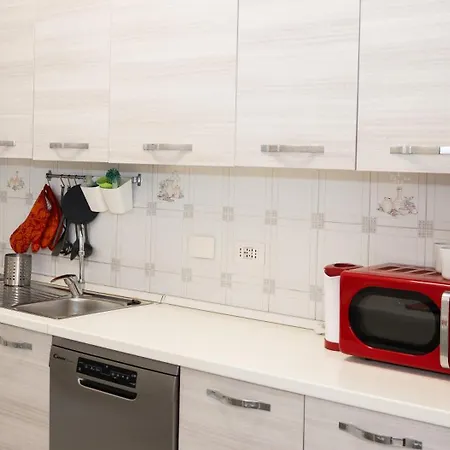 Porta Pia By Hostand Apartment Rome