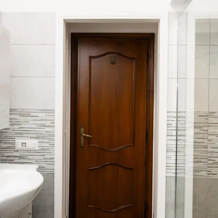 Apartment Porta Pia By Hostand