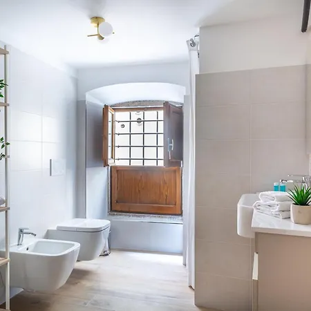 Iflat Campo De Fiori's Comfy Gem Apartment